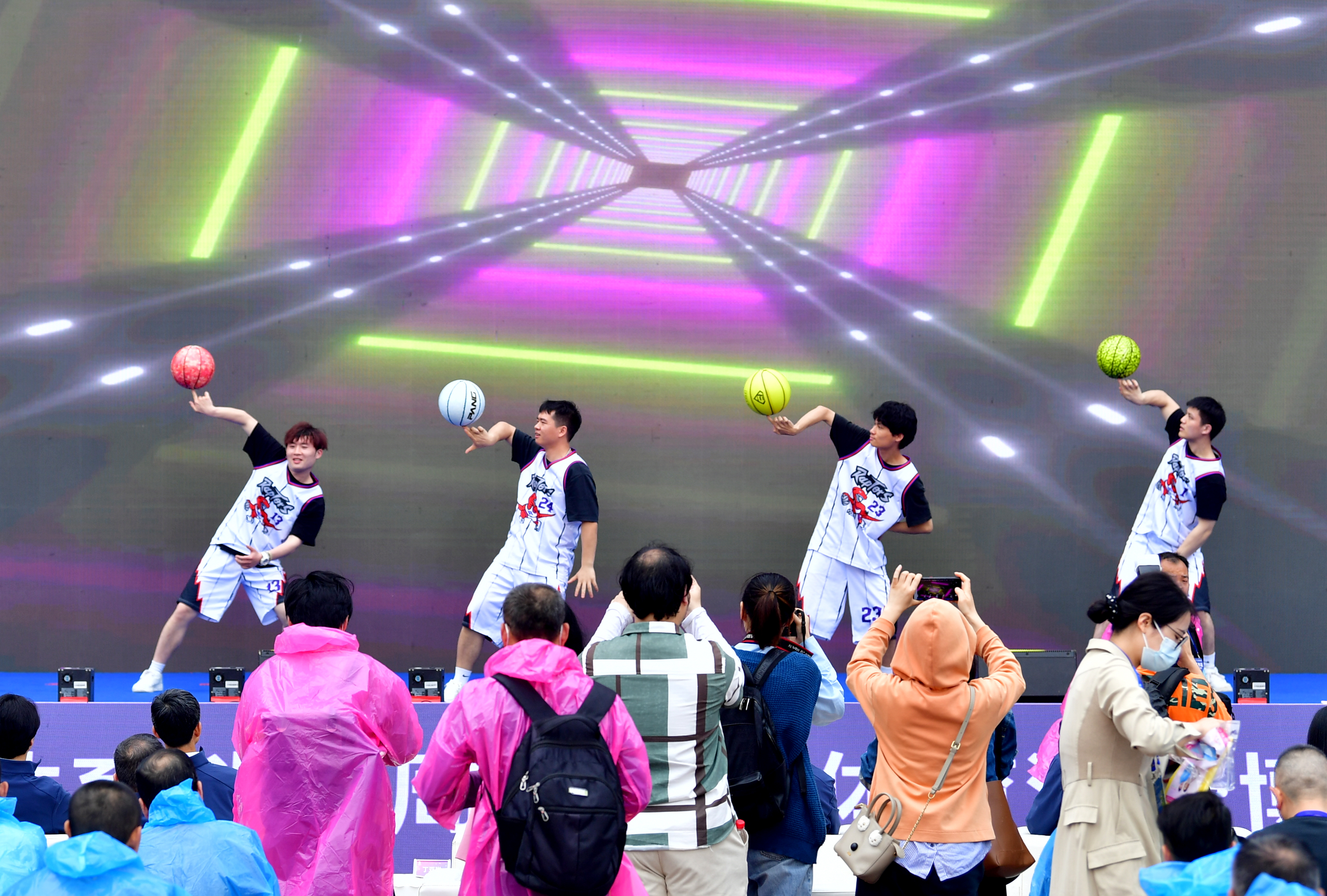 2024武汉体育消费博览会节目单出炉到现场为你心仪的活动站台助威吧(图2)