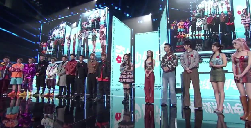 全程“玩梗”玩家“爆笑”CF却借势做成了一场FPS久违的正经突破?(图5)