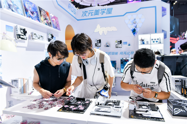 竞无止境ROG空降BW2024嘉年华释放高能竞力！(图26)