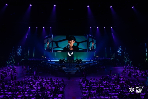 EDG夺冠!无畏契约电竞热情点燃夏日长沙(图3)