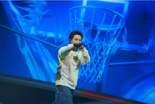 乘电竞“入奥”东风街头篮球SFSA总决赛在蓉城举行(图1)