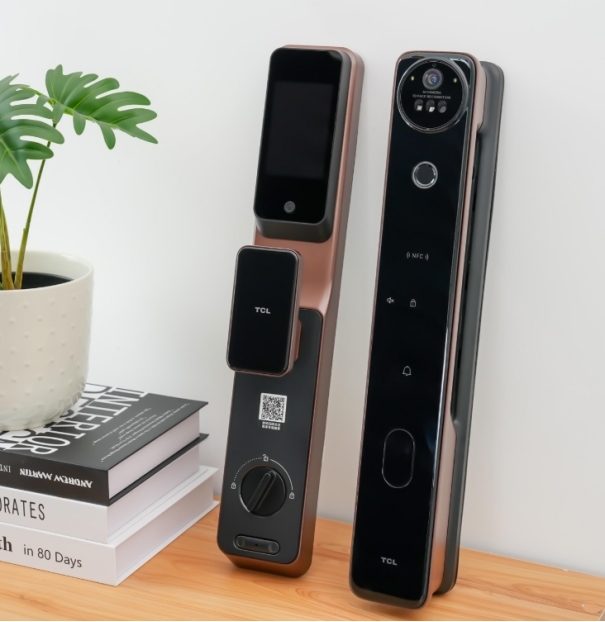 TCL携巨幕电视亮相重庆以旧换新补贴助兴全球高校电子竞技联赛(图11)