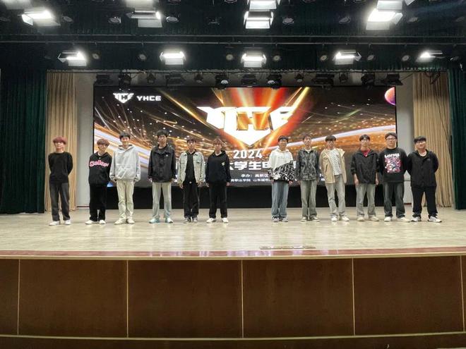 峡谷战火点燃！直击2024烟台高新区大学生电子竞技大赛校内赛第一站(图7)