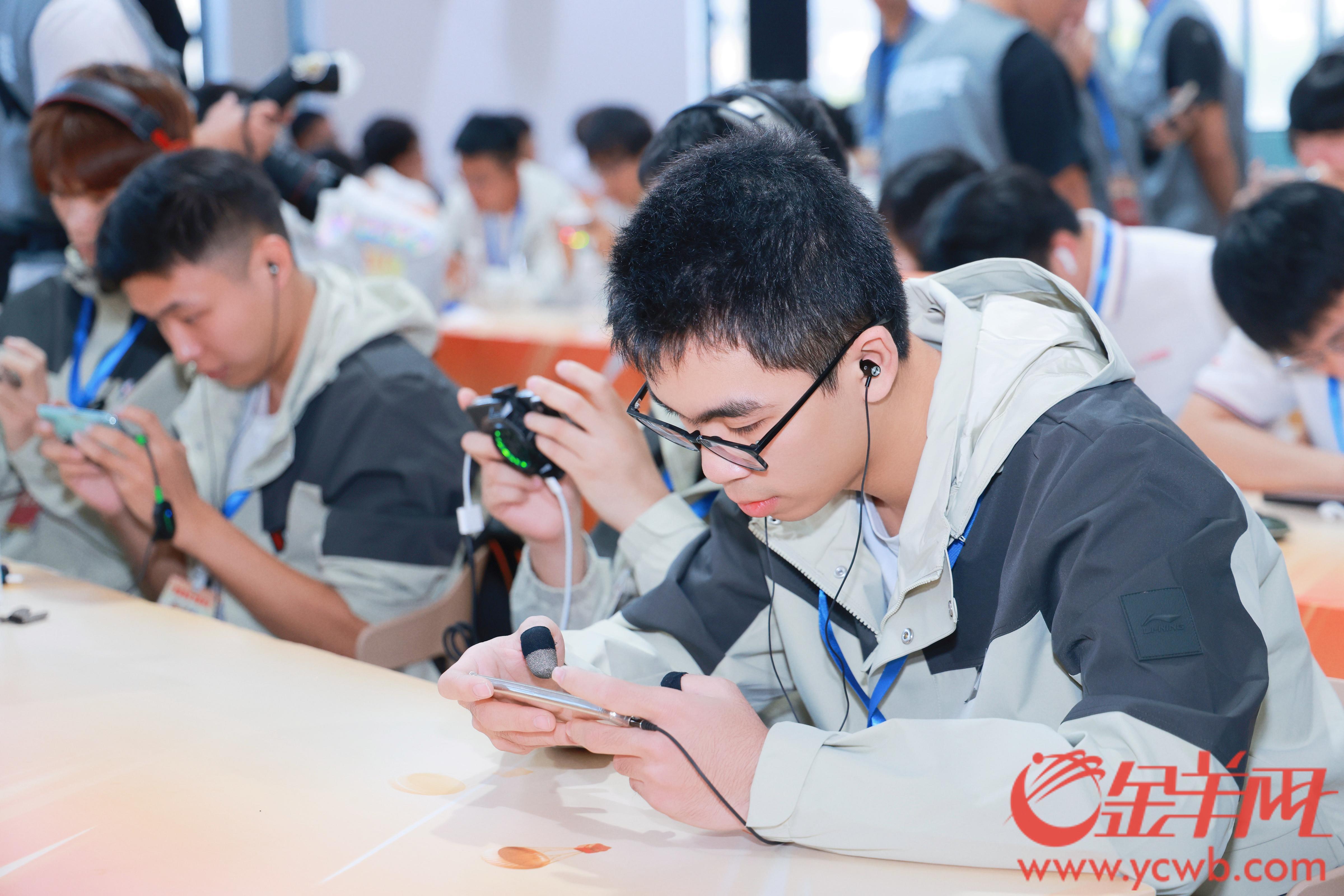 巅峰对决！广州市第十届职工运动会“和平精英杯”电竞决赛“最强战队”诞生！(图4)