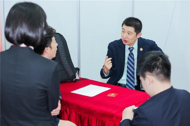 专属枫叶学子的增值服务第二十届枫叶国际教育博览会盛大启幕(图2)