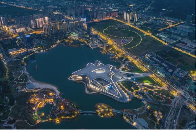 《哪吒2》破百亿背后:成都如何成为文创产业的“造梦工厂”?(图4)