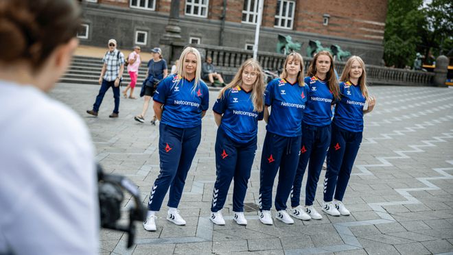 电子竞技需要“她”(图2)