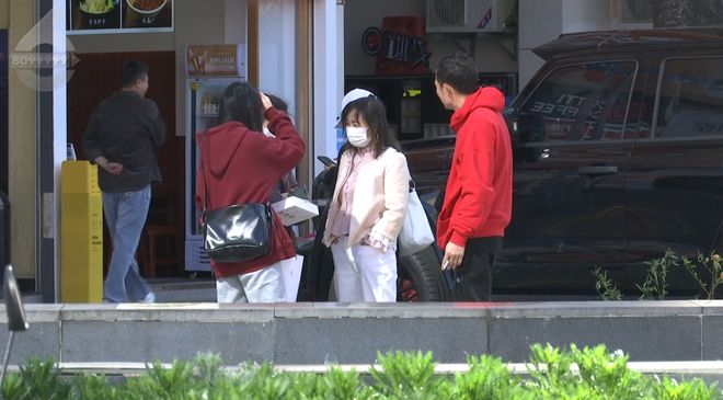 买电子产品多花5100元购买了增值服务后……她劝你：“三思而后行”！(图1)