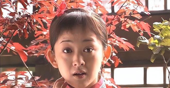 央视前主持人瑶淼近况：子宫全切后恢复好16岁女儿现身没她漂亮(图5)