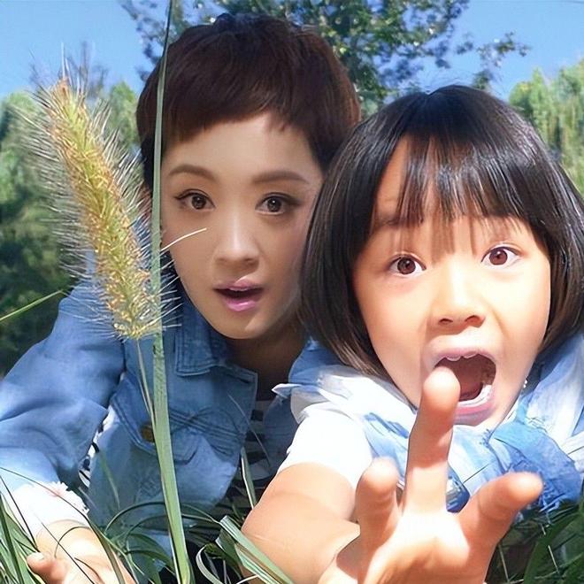 央视前主持人瑶淼近况：子宫全切后恢复好16岁女儿现身没她漂亮(图13)