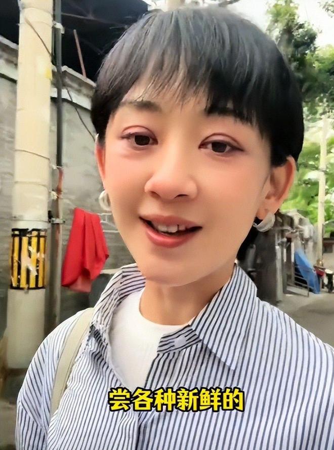 央视前主持人瑶淼近况：子宫全切后恢复好16岁女儿现身没她漂亮(图24)