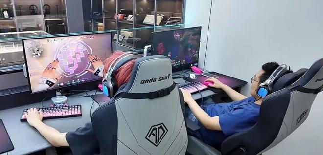 暑期网吧热度榜单公布PC射击市场势能强劲(图1)