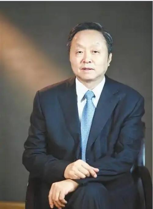 招行原副行长年近70岁被查曾年薪332万(图2)